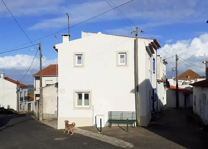 Casa Da Bica D'agua بيت للعطل